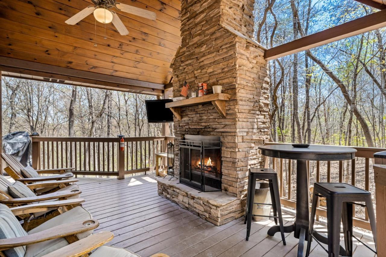 Blue Ridge Bear Bungalow Экстерьер фото