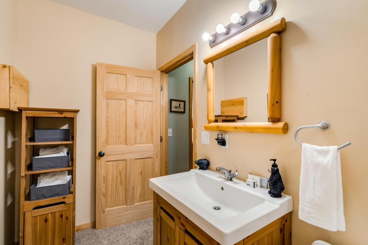 Blue Ridge Bear Bungalow Экстерьер фото