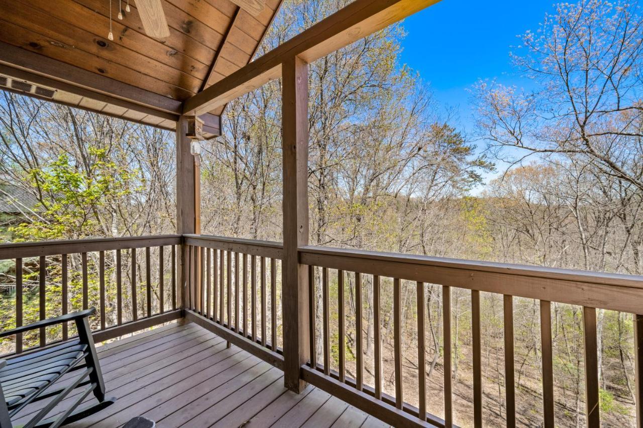 Blue Ridge Bear Bungalow Экстерьер фото