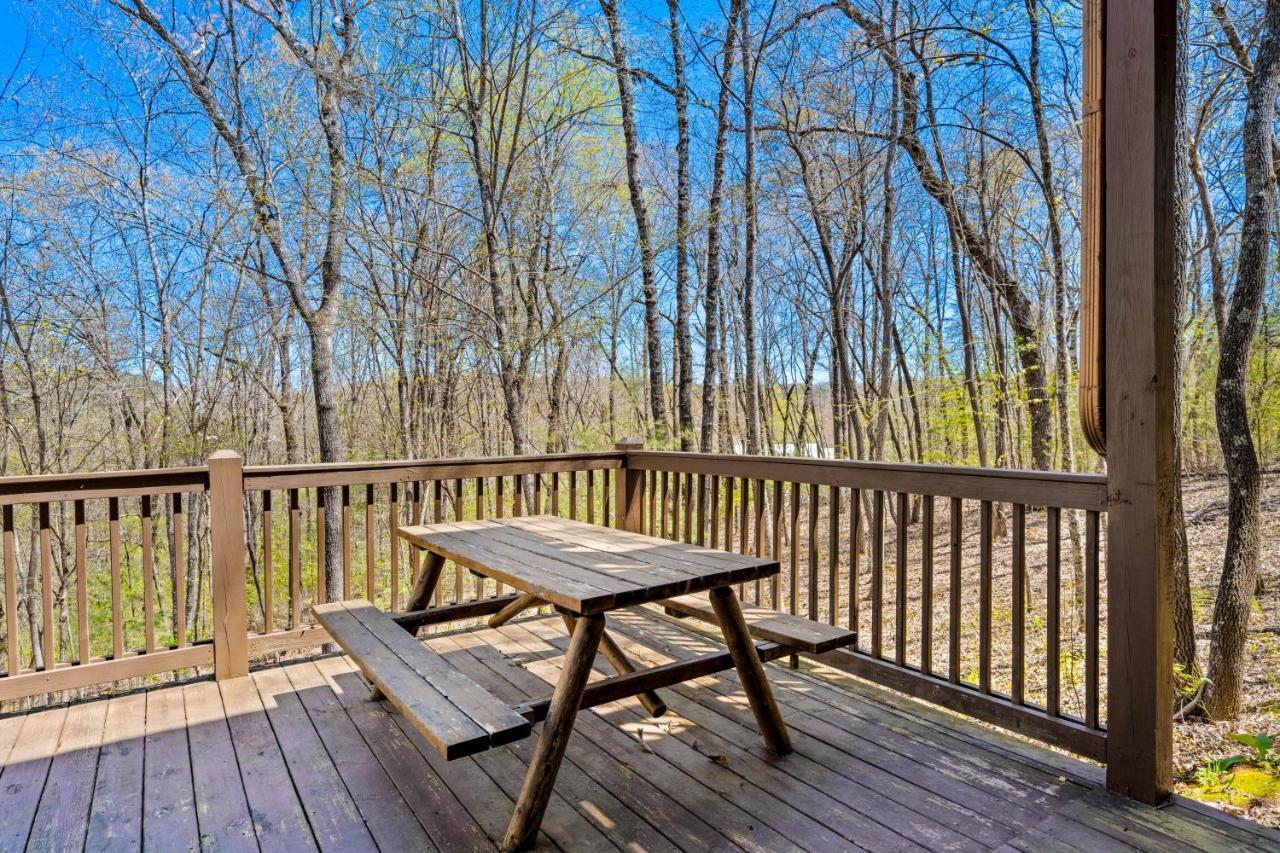 Blue Ridge Bear Bungalow Экстерьер фото