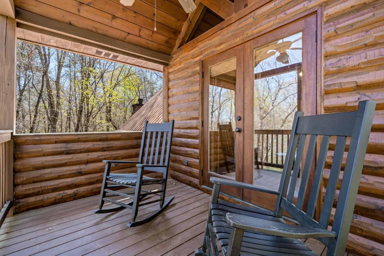 Blue Ridge Bear Bungalow Экстерьер фото
