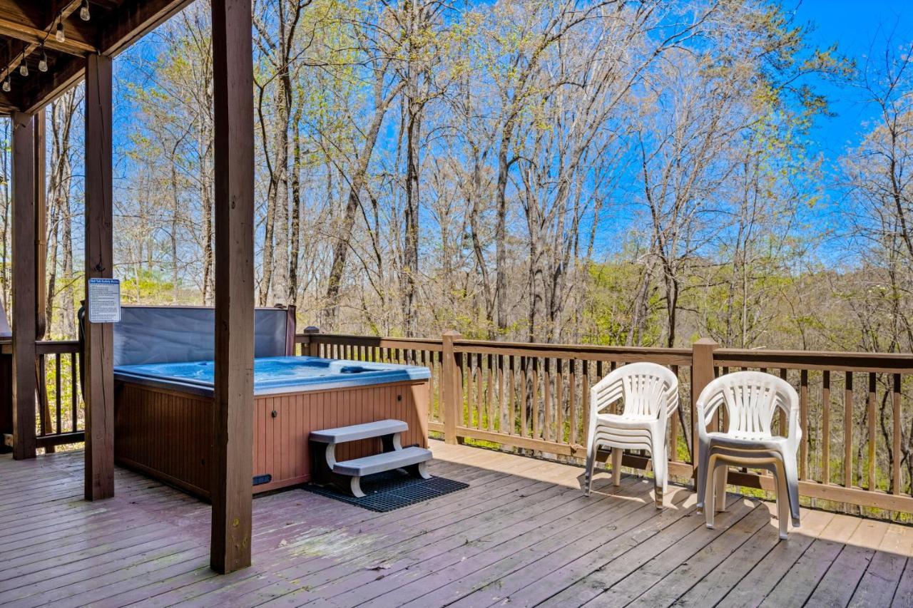 Blue Ridge Bear Bungalow Экстерьер фото