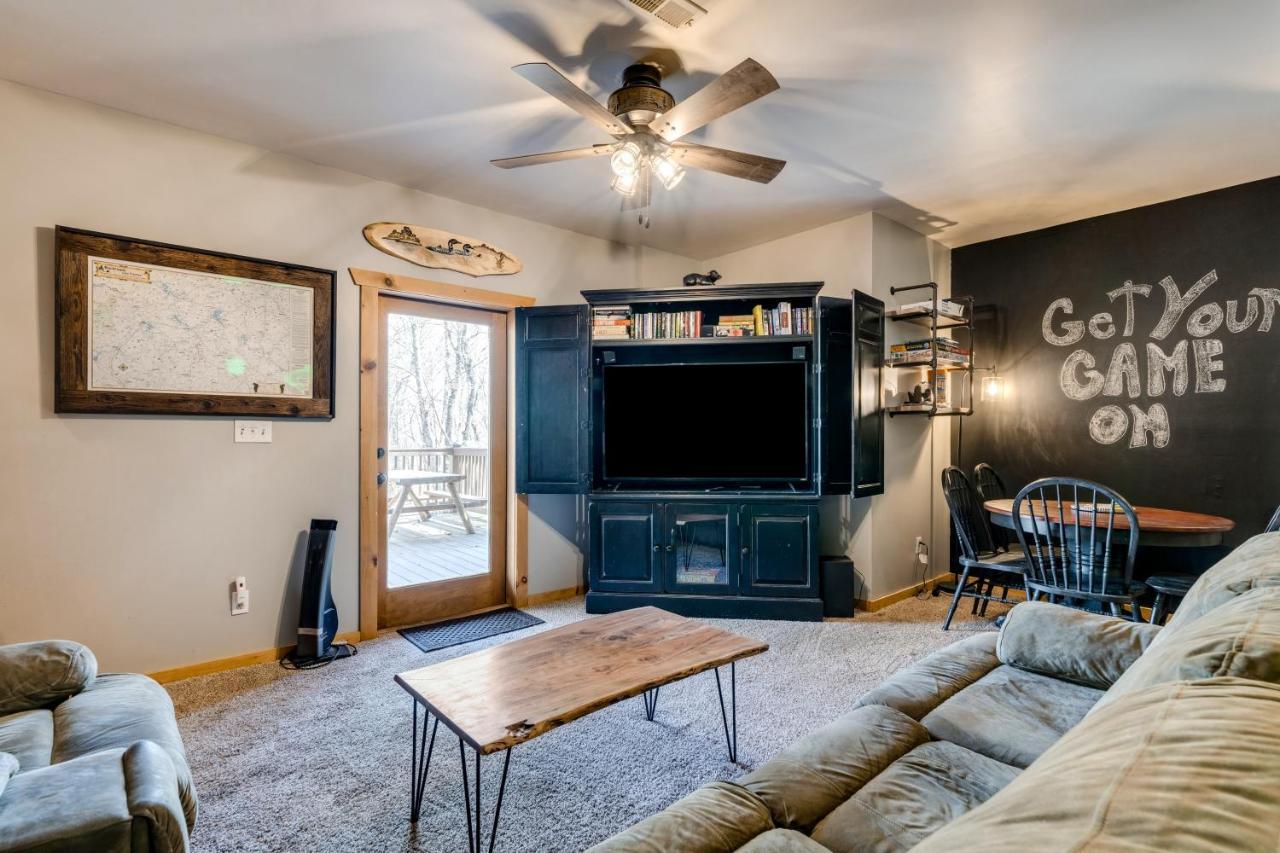Blue Ridge Bear Bungalow Экстерьер фото