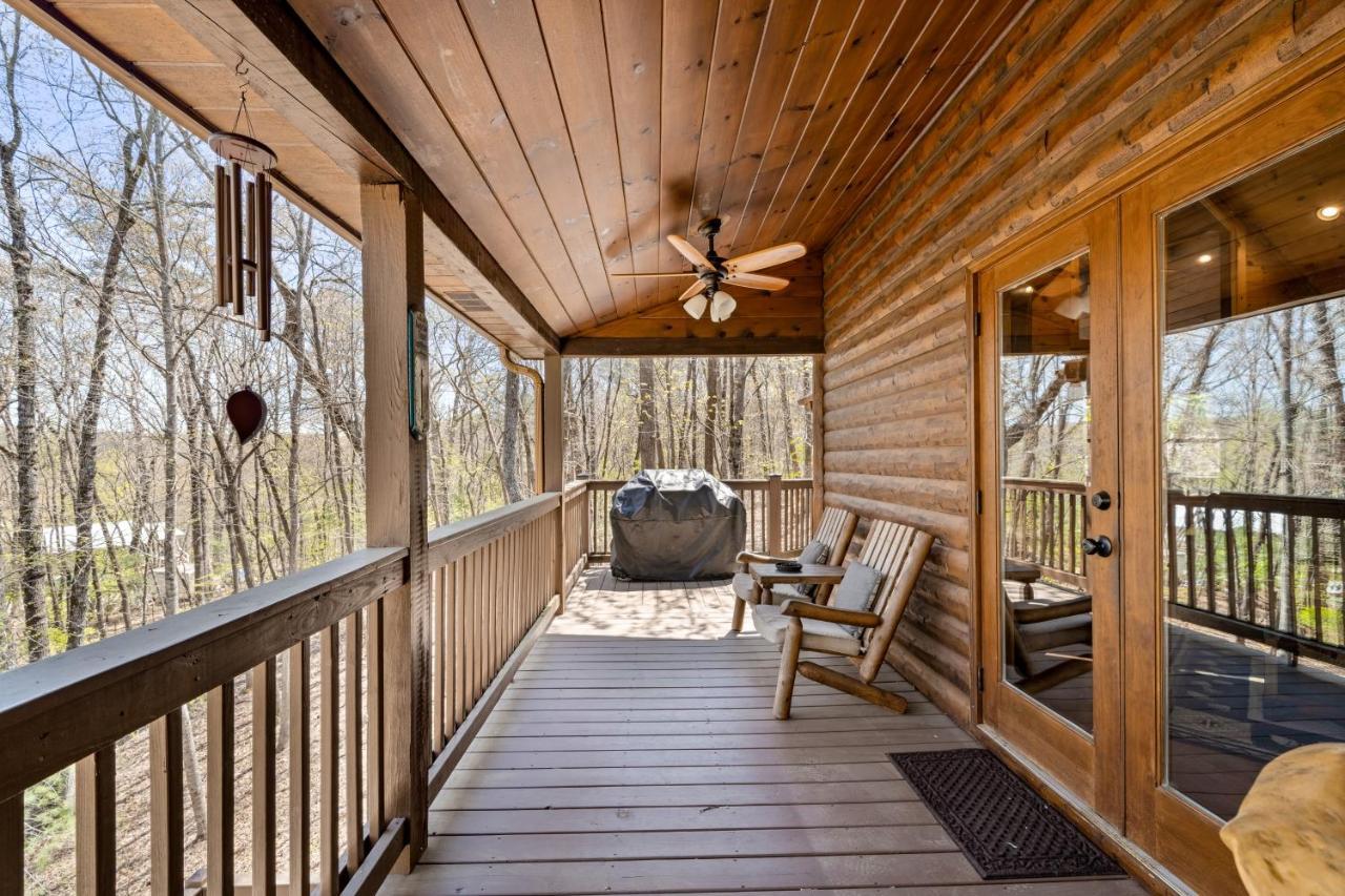 Blue Ridge Bear Bungalow Экстерьер фото