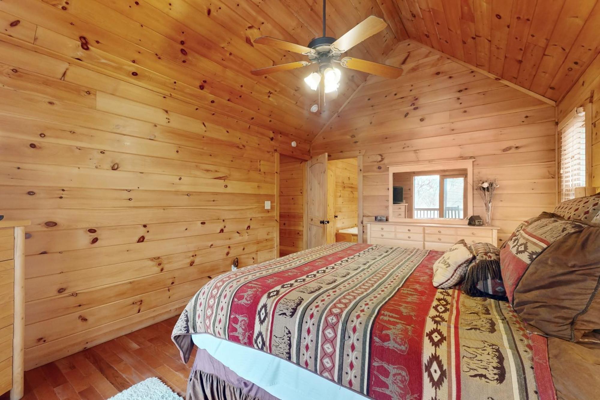 Blue Ridge Bear Bungalow Экстерьер фото