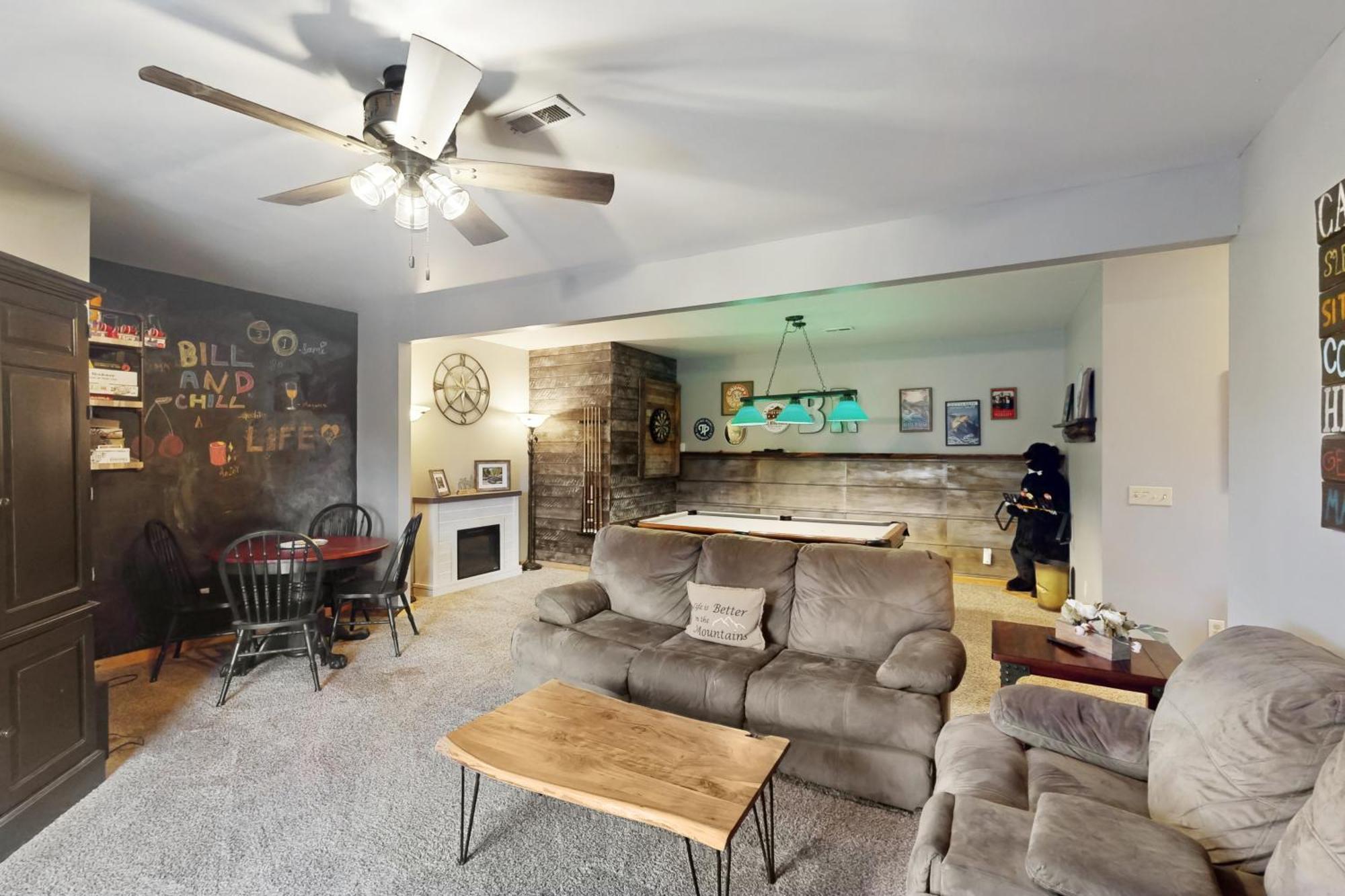 Blue Ridge Bear Bungalow Экстерьер фото