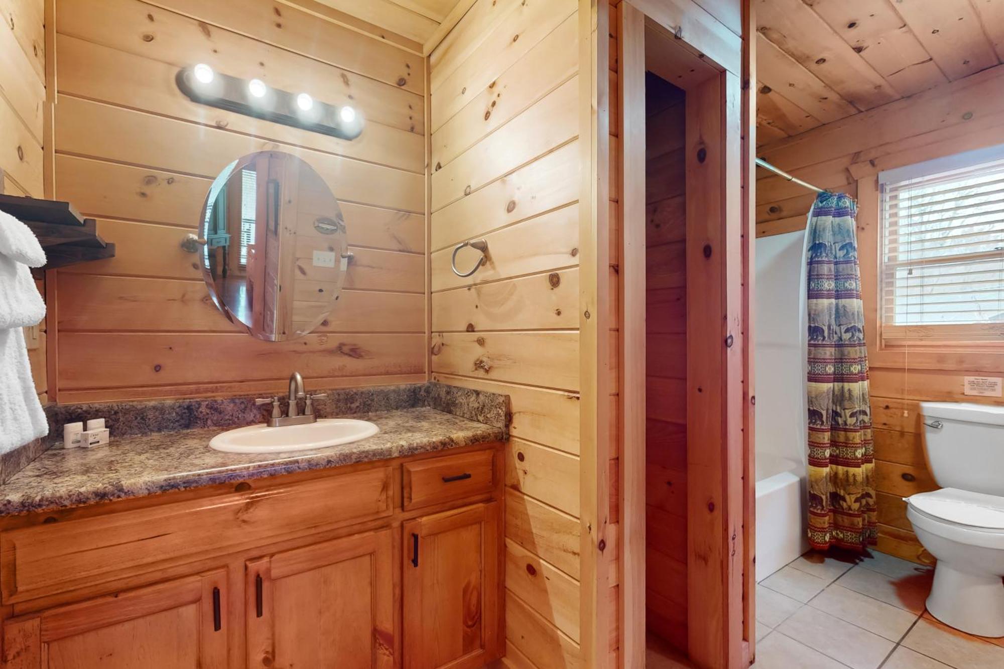 Blue Ridge Bear Bungalow Экстерьер фото