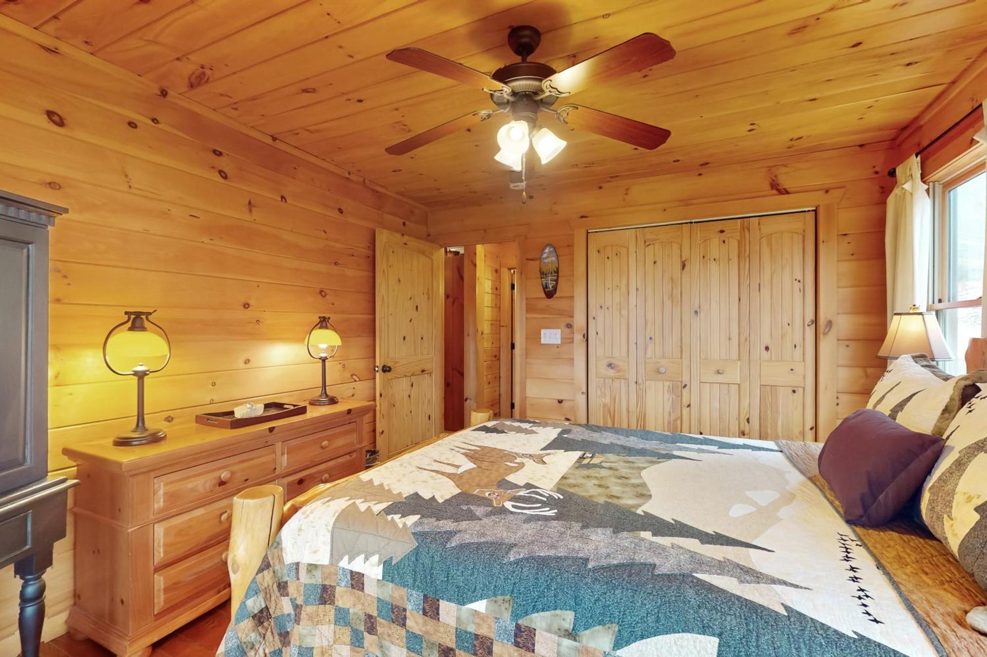 Blue Ridge Bear Bungalow Экстерьер фото