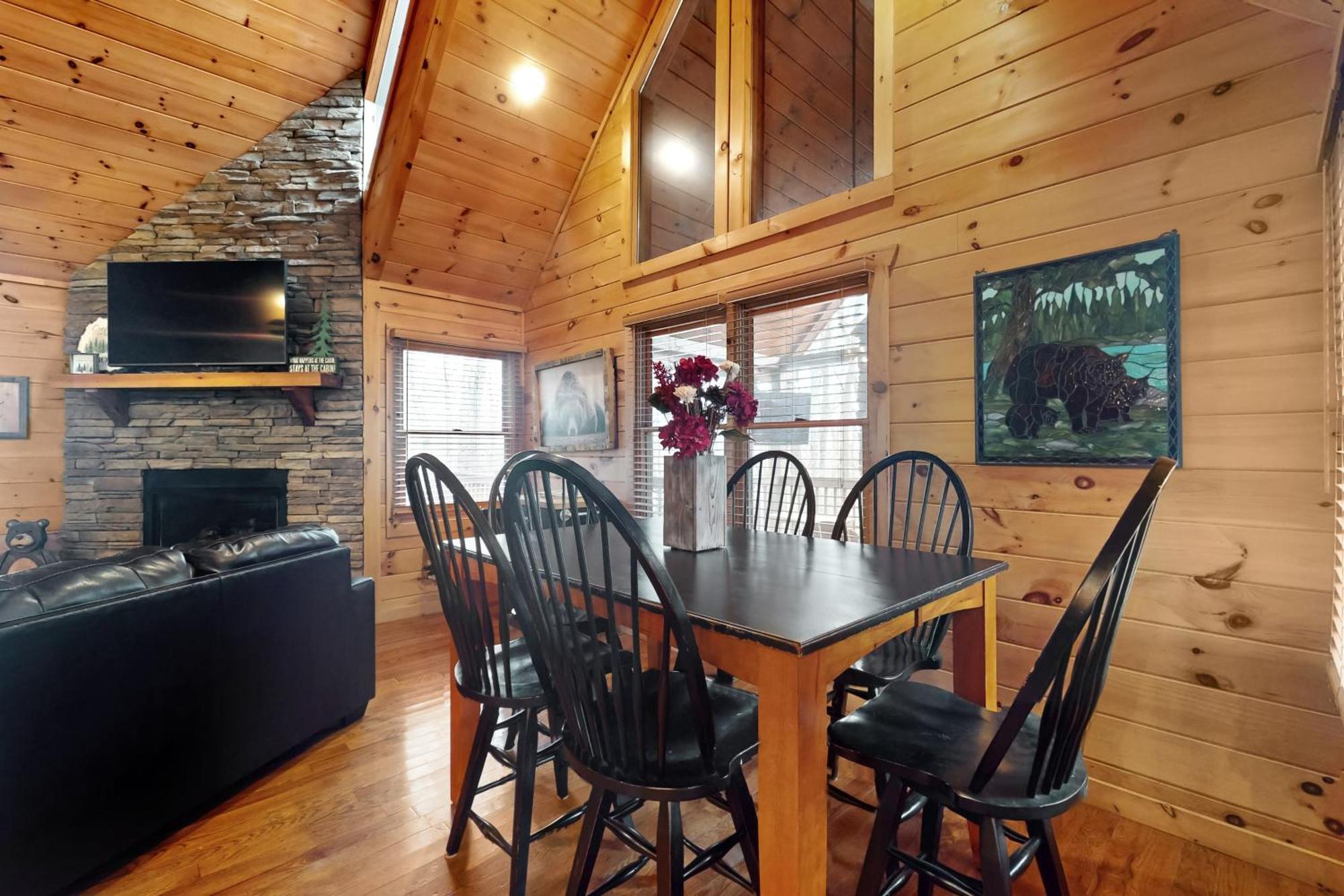 Blue Ridge Bear Bungalow Экстерьер фото